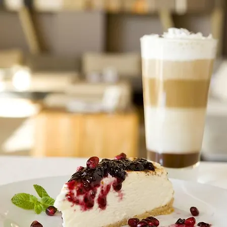 Hotel Riverside Boutique 4*