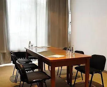 Riverside Boutique Hotel 4*