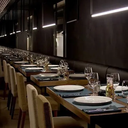 Riverside Boutique Hotel 4*