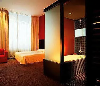 Riverside Boutique 4*